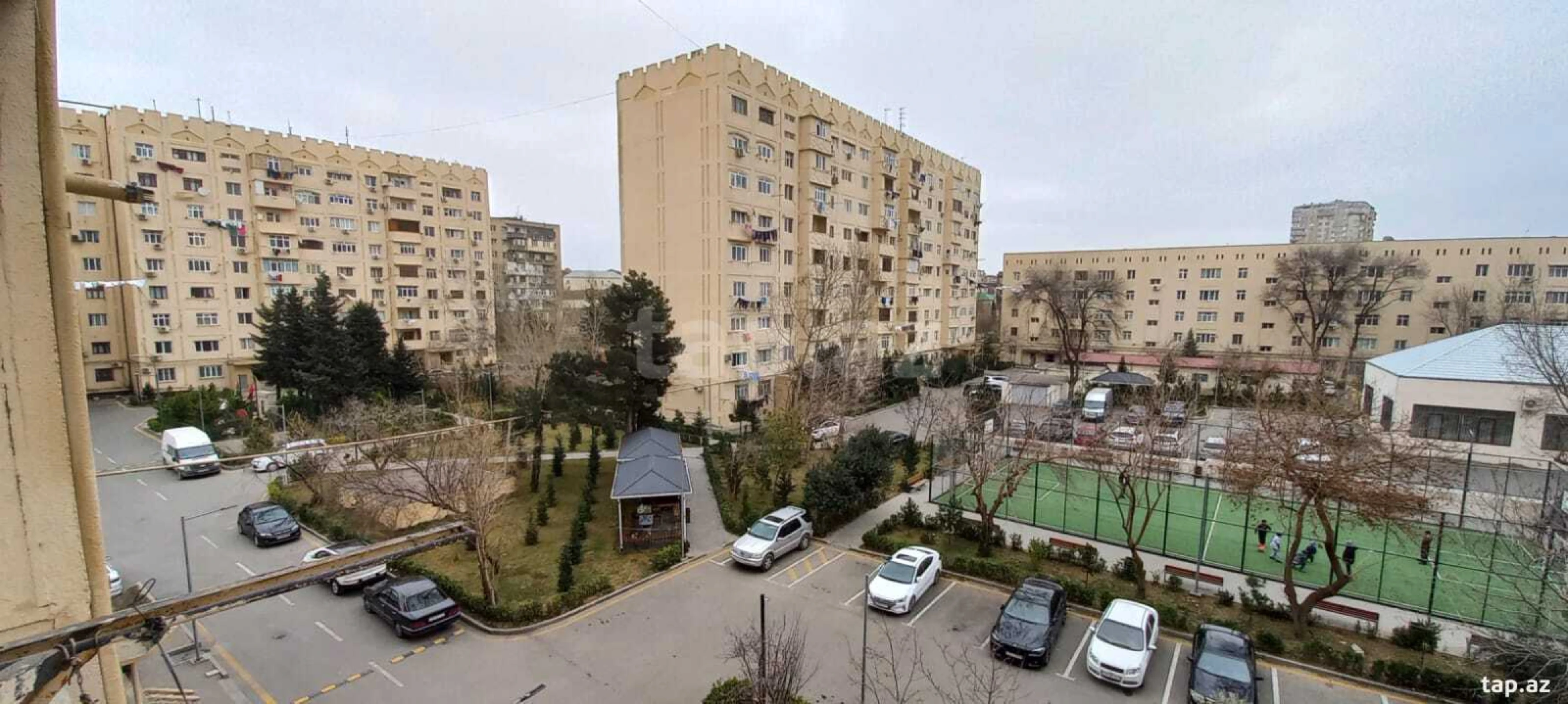 Kirayə verilir 5 otaqlı mənzil 120 m²