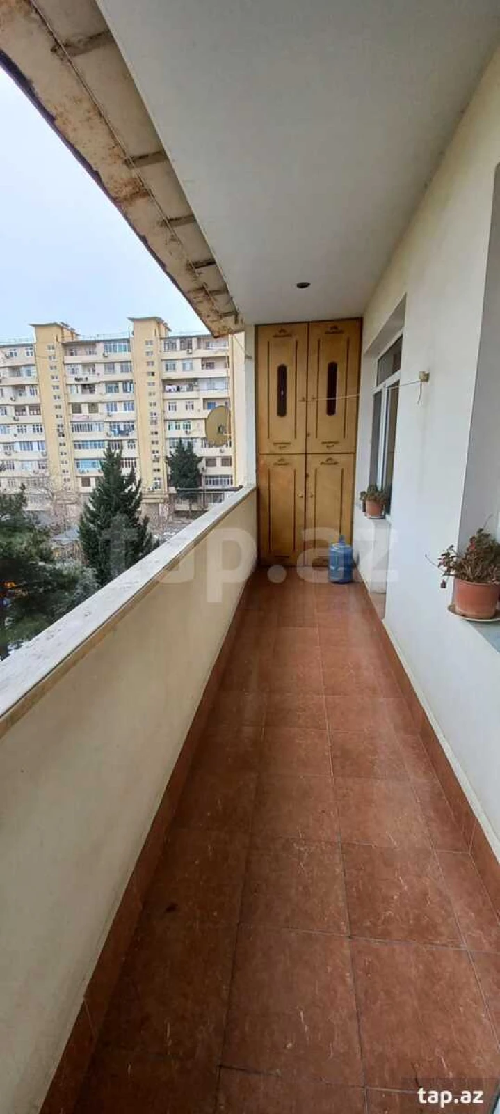 Kirayə verilir 5 otaqlı mənzil 120 m²