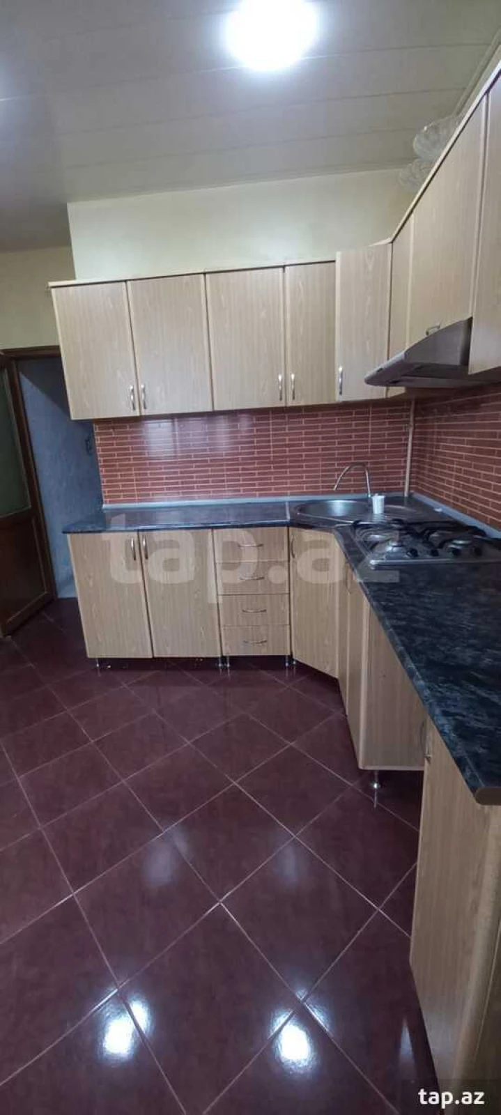 Kirayə verilir 5 otaqlı mənzil 120 m²