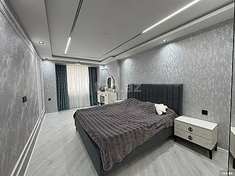 Satılır 5 otaqlı mənzil 120 m²