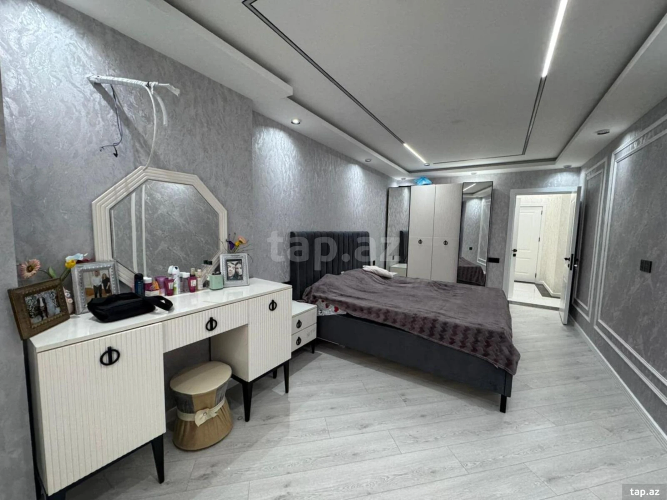 Satılır 5 otaqlı mənzil 120 m²