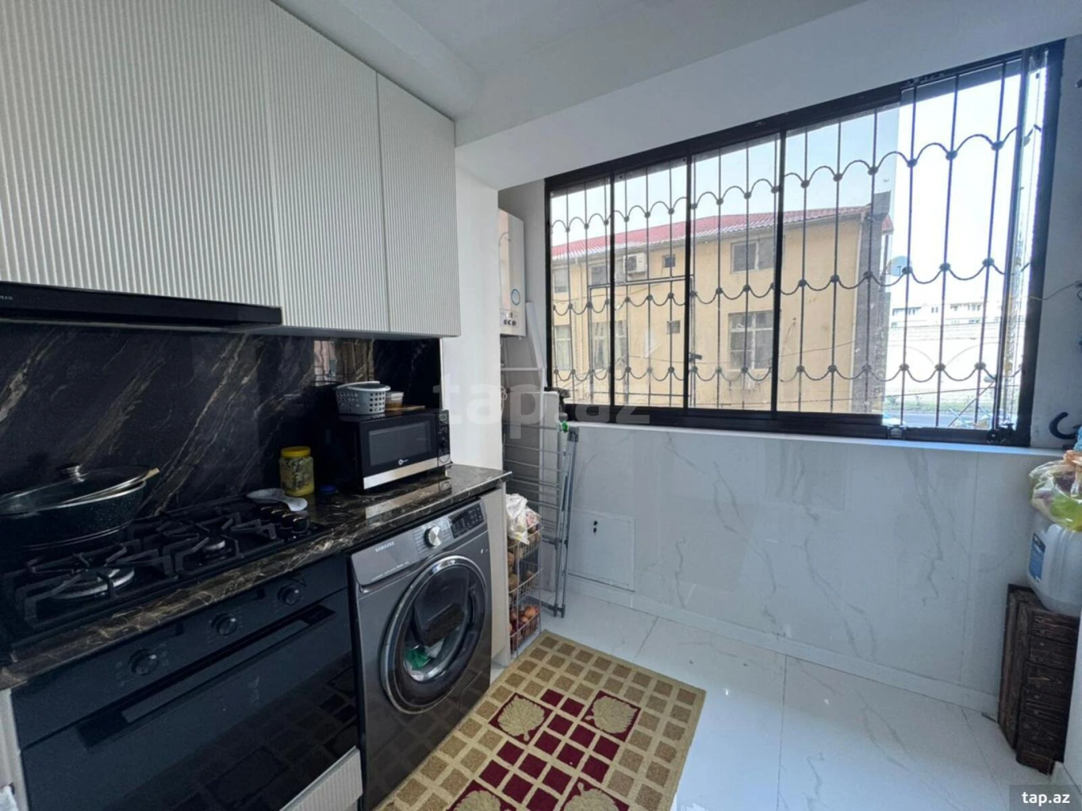 Satılır 5 otaqlı mənzil 120 m²