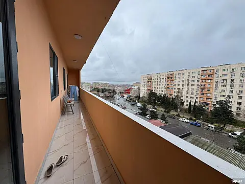 Satılır 5 otaqlı mənzil 130 m²