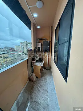 Satılır 5 otaqlı mənzil 130 m²