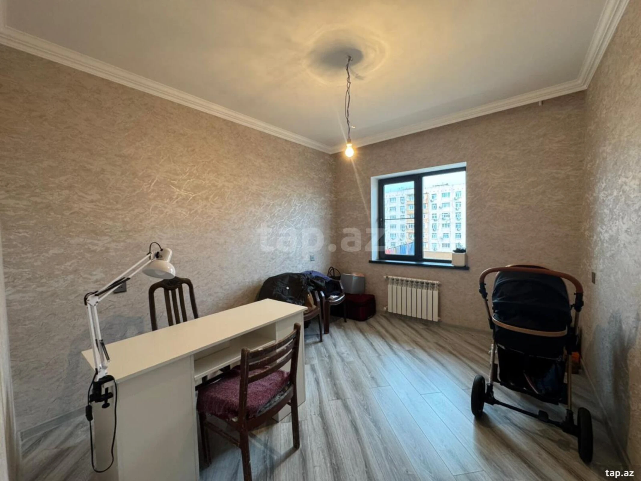 Satılır 5 otaqlı mənzil 130 m²