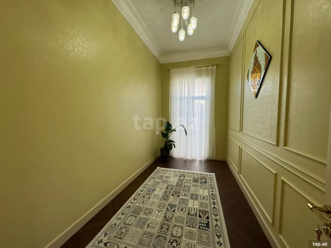 Satılır 4 otaqlı həyət evi