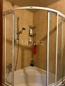 Kirayə verilir 2 otaqlı mənzil 80 m²