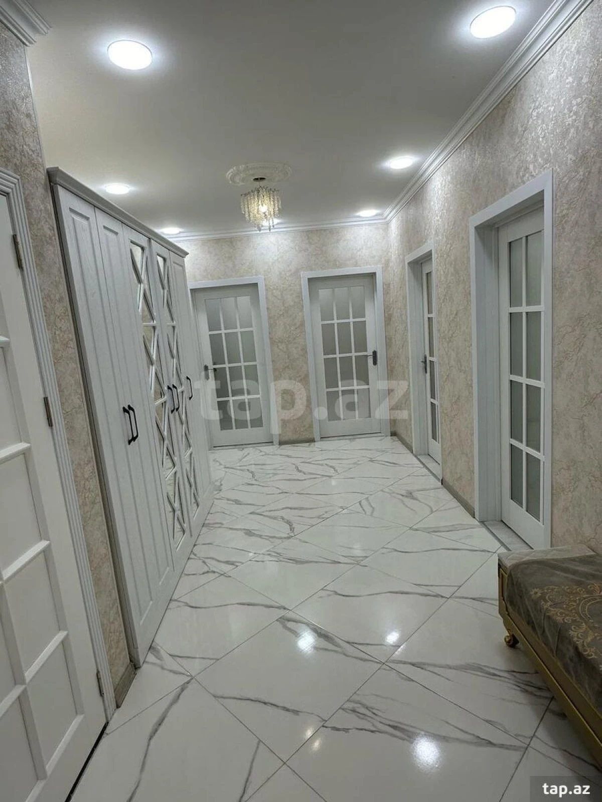 Satılır 5 otaqlı həyət evi