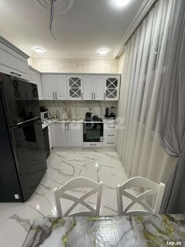 Satılır 5 otaqlı həyət evi