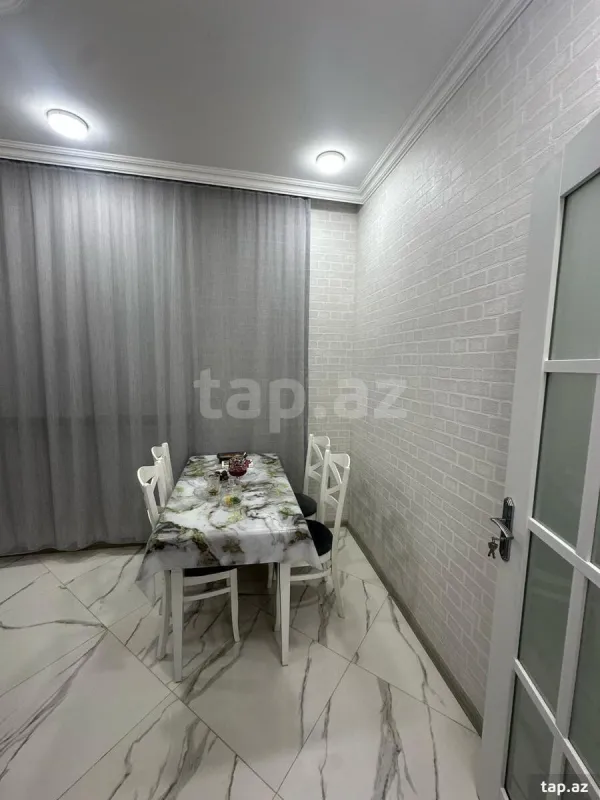 Satılır 5 otaqlı həyət evi