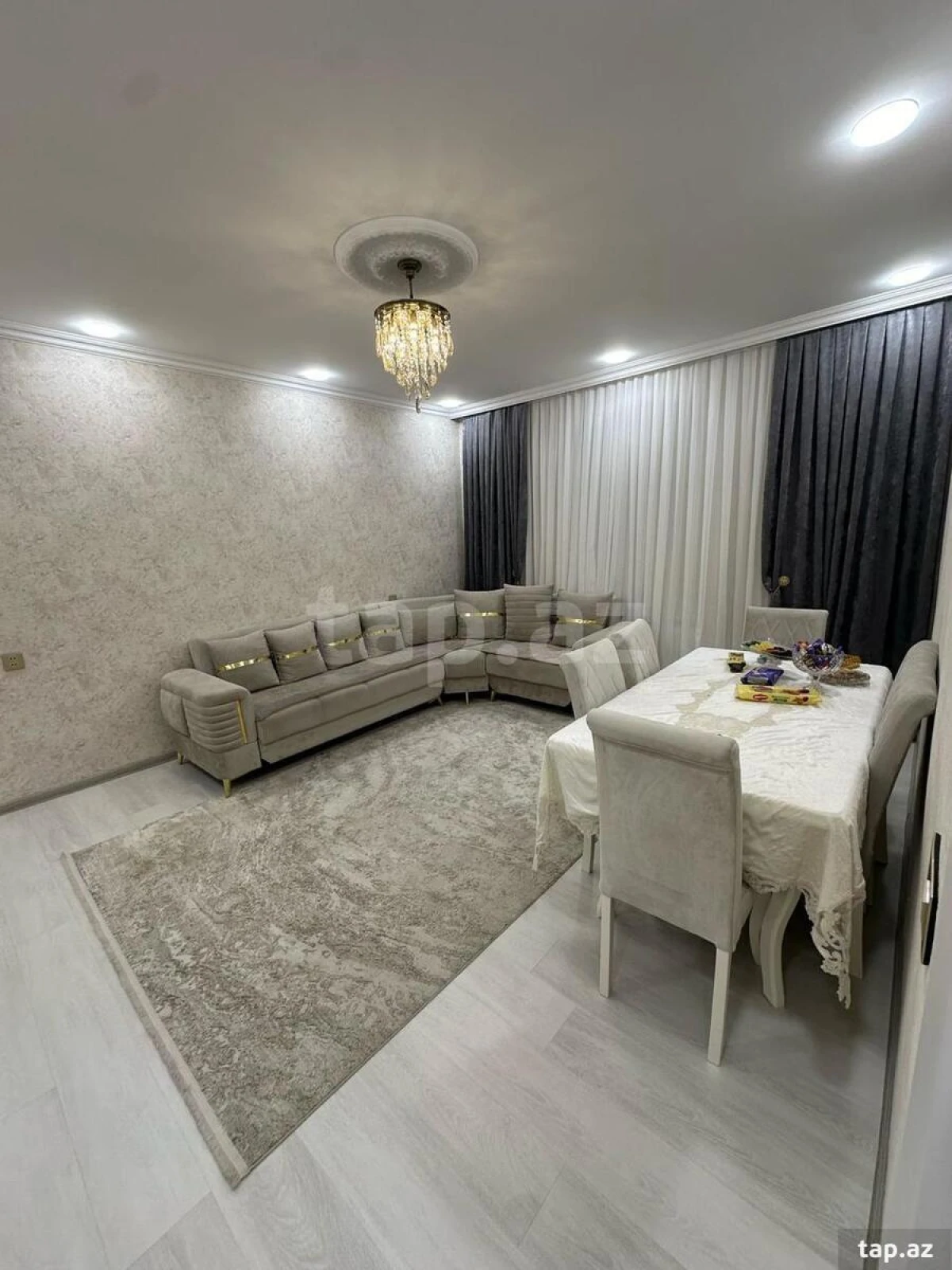 Satılır 5 otaqlı həyət evi