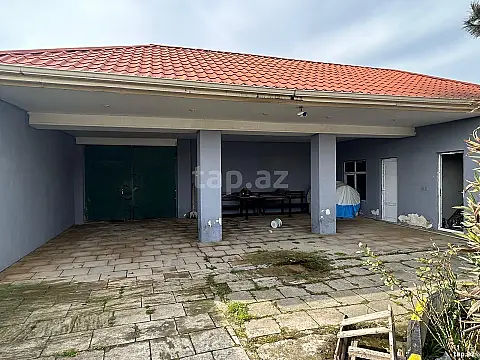 Satılır 4 otaqlı həyət evi