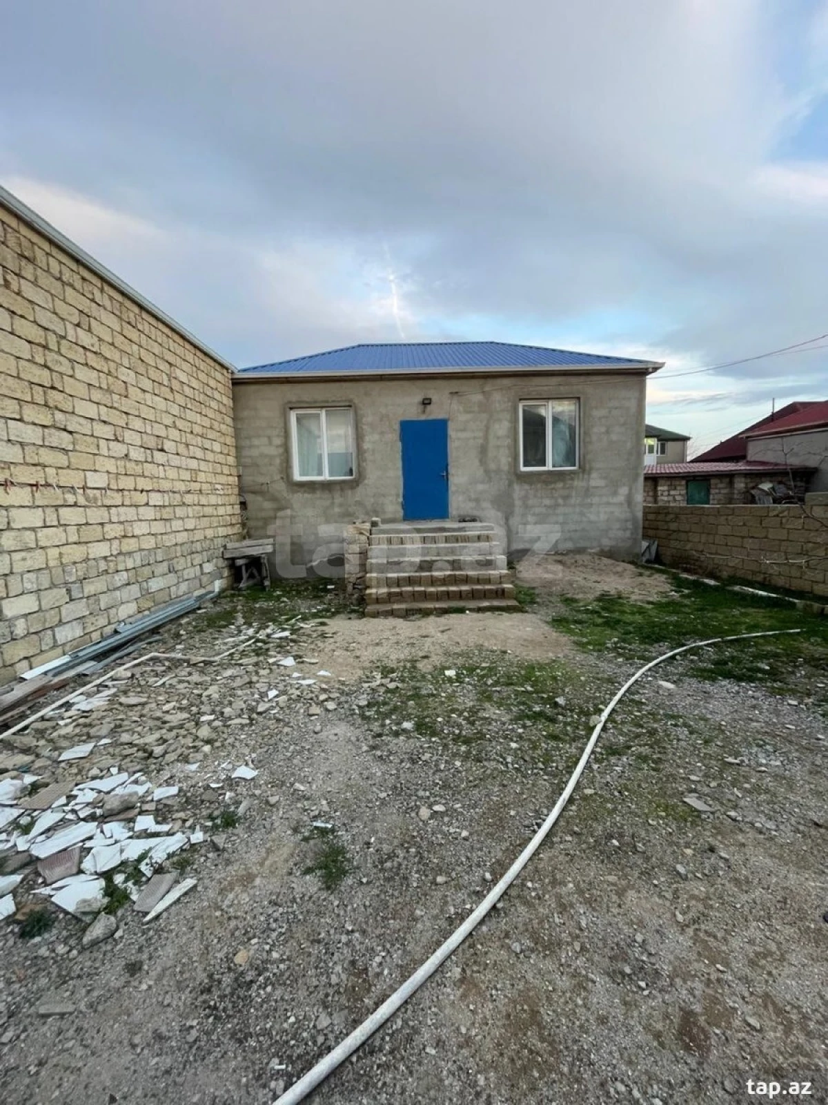Satılır 3 otaqlı həyət evi