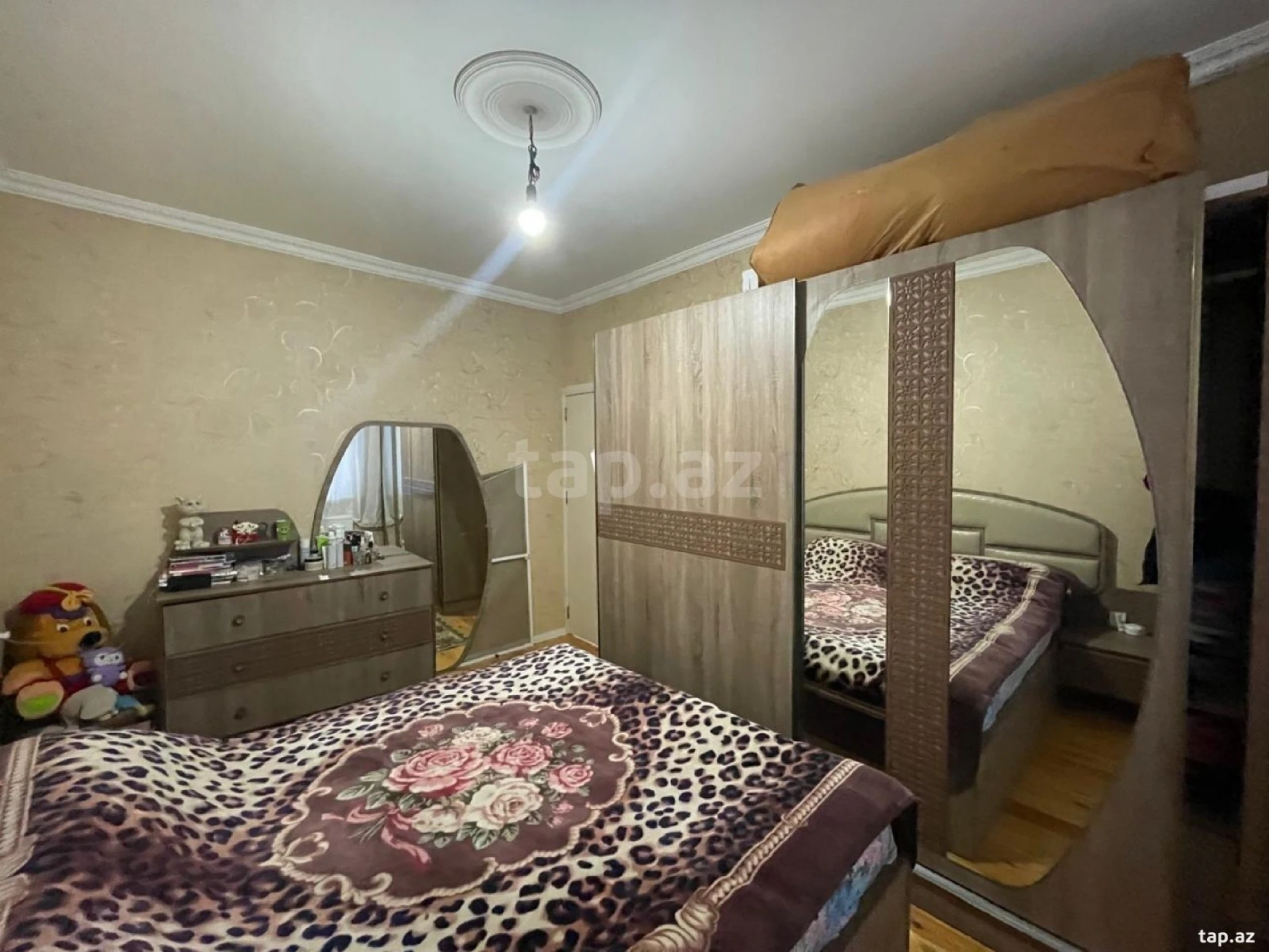 Satılır 3 otaqlı həyət evi