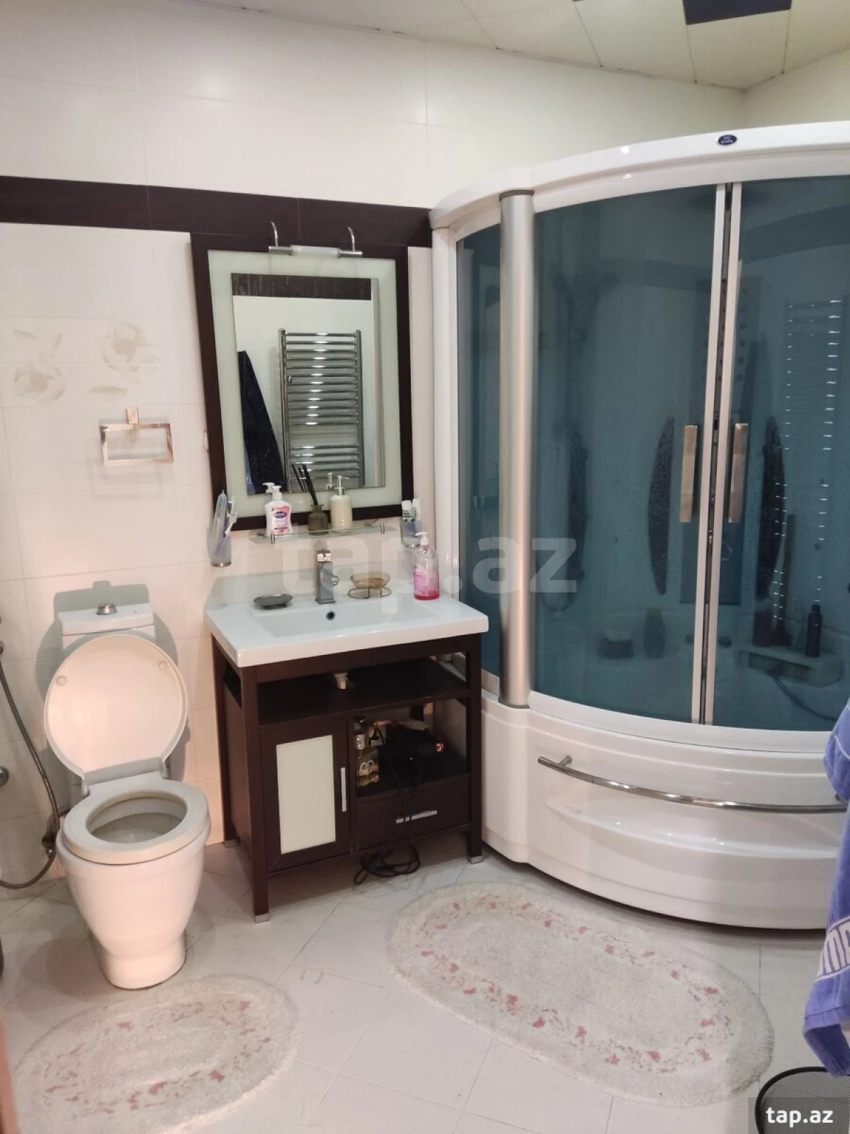 Kirayə verilir 4 otaqlı yeni tikili 175 m²