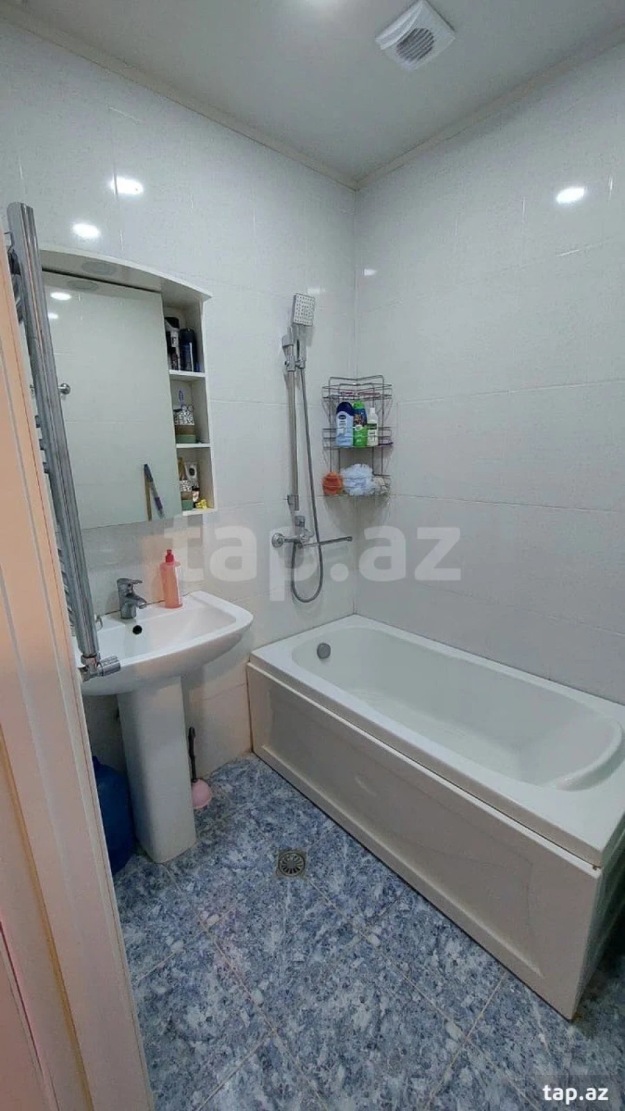 Satılır 3 otaqlı yeni tikili 85 m²