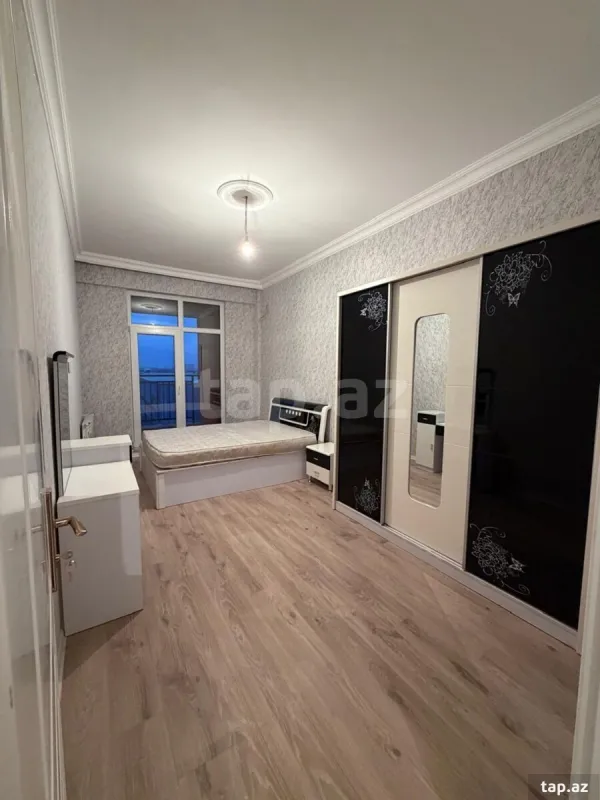 Kirayə verilir 2 otaqlı yeni tikili 65 m²
