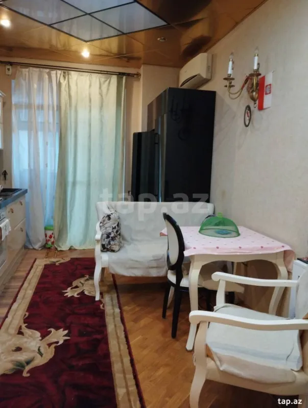 Kirayə verilir 2 otaqlı yeni tikili 100 m²