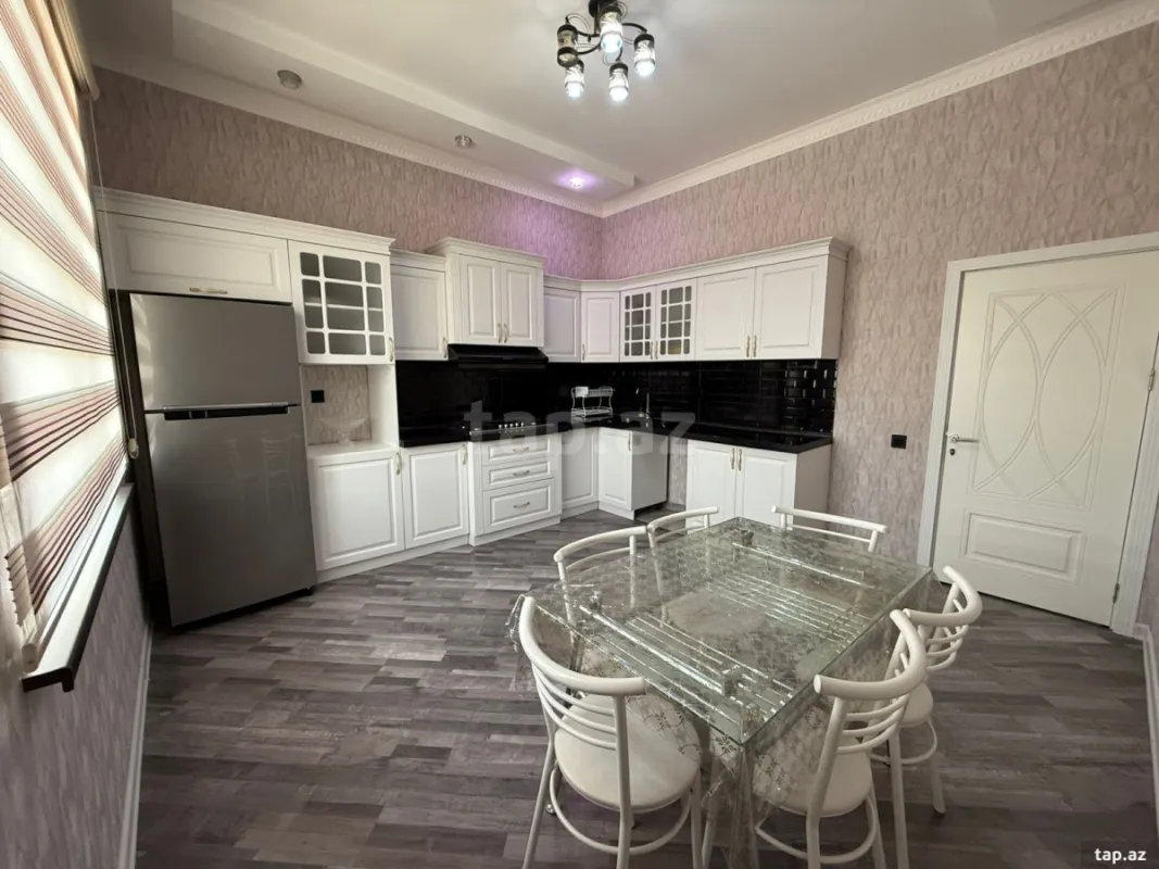 Satılır 5 otaqlı həyət evi