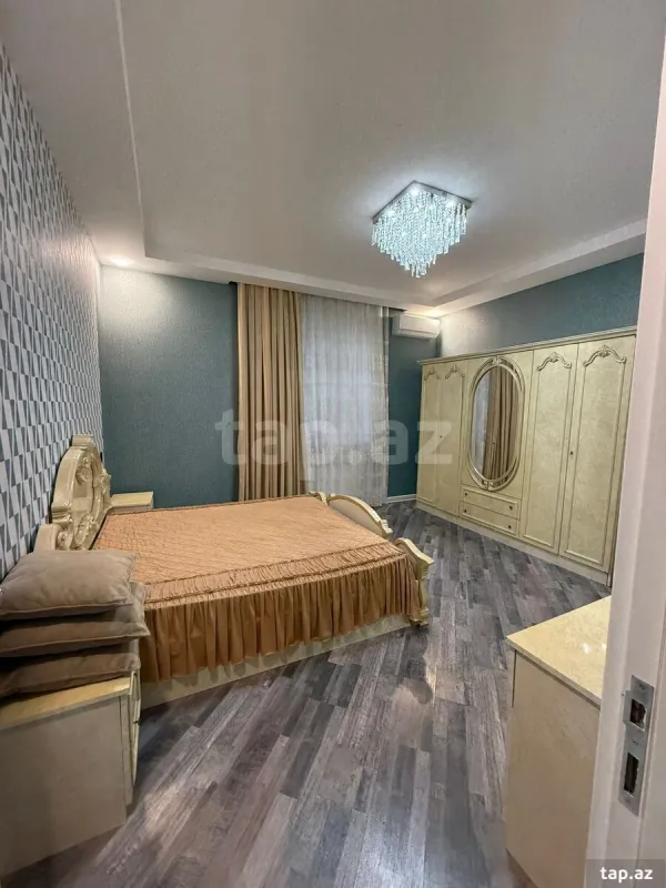 Satılır 5 otaqlı həyət evi