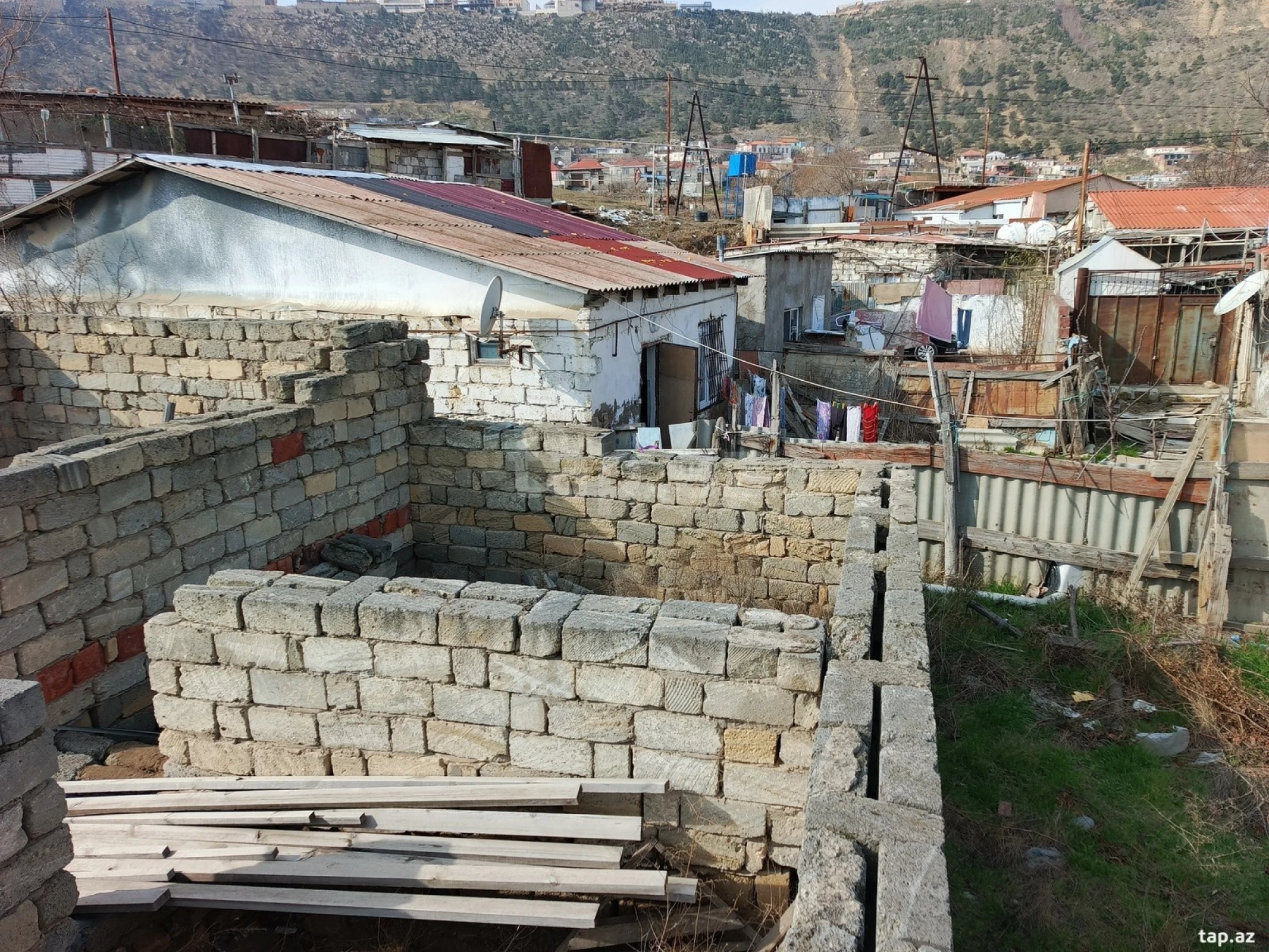 Satılır torpaq sahəsi