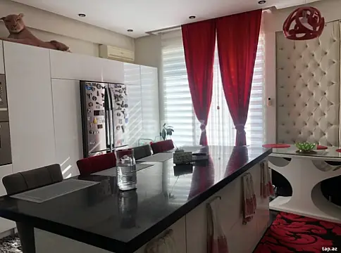 Kirayə verilir 4 otaqlı yeni tikili 210 m²