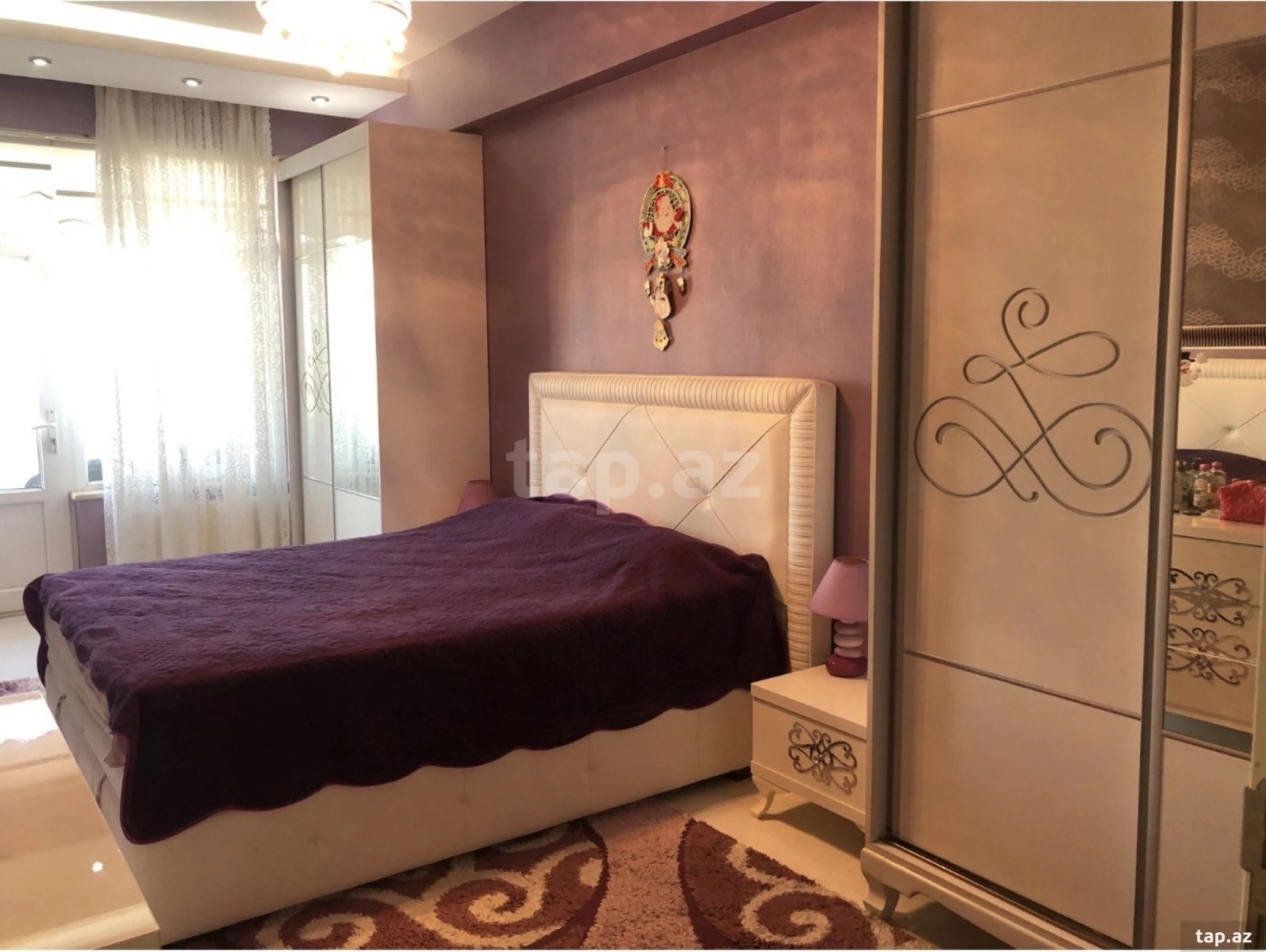 Kirayə verilir 4 otaqlı yeni tikili 210 m²