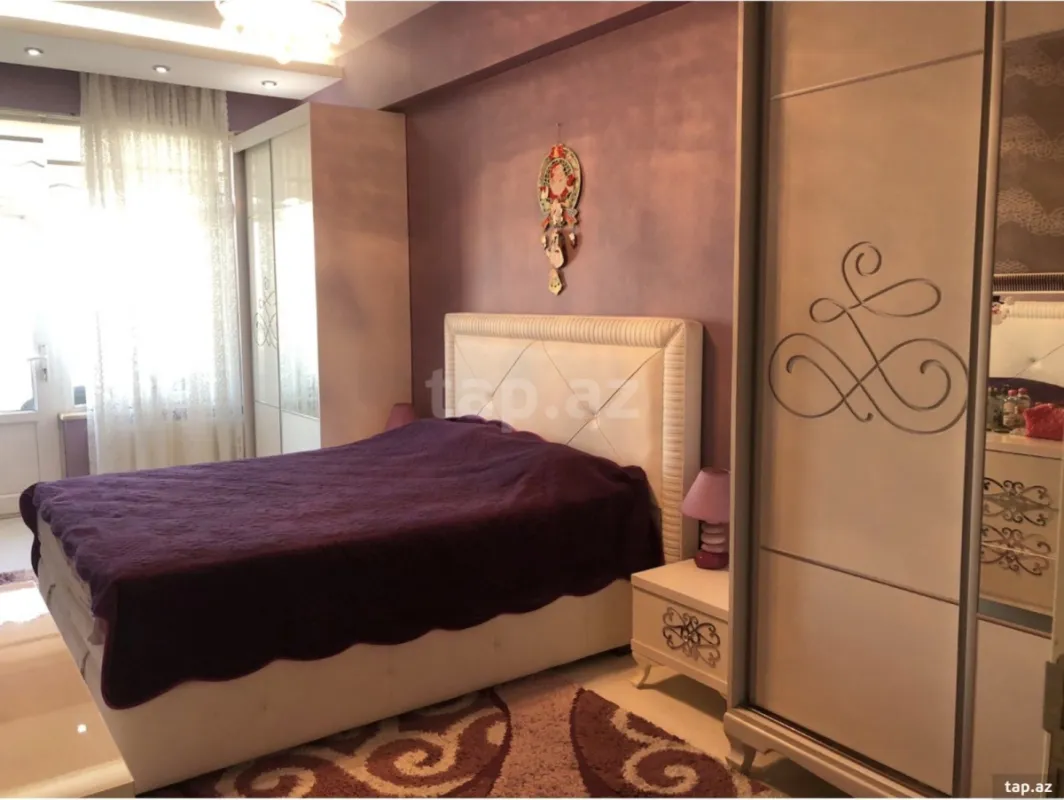 Kirayə verilir 4 otaqlı yeni tikili 210 m²