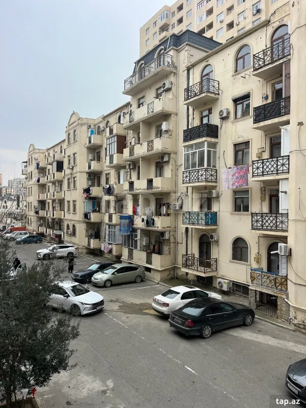 Kirayə verilir 2 otaqlı yeni tikili 40 m²