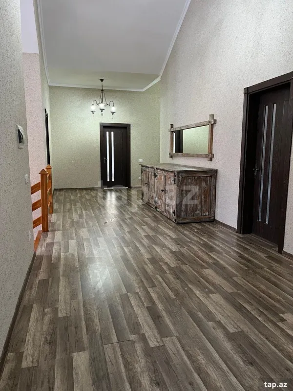 Kirayə verilir 6 otaqlı həyət evi