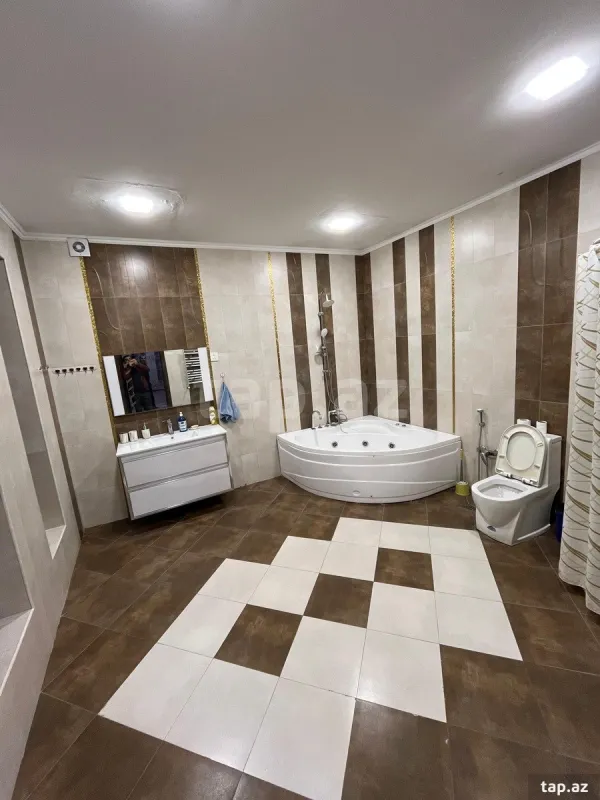 Kirayə verilir 6 otaqlı həyət evi