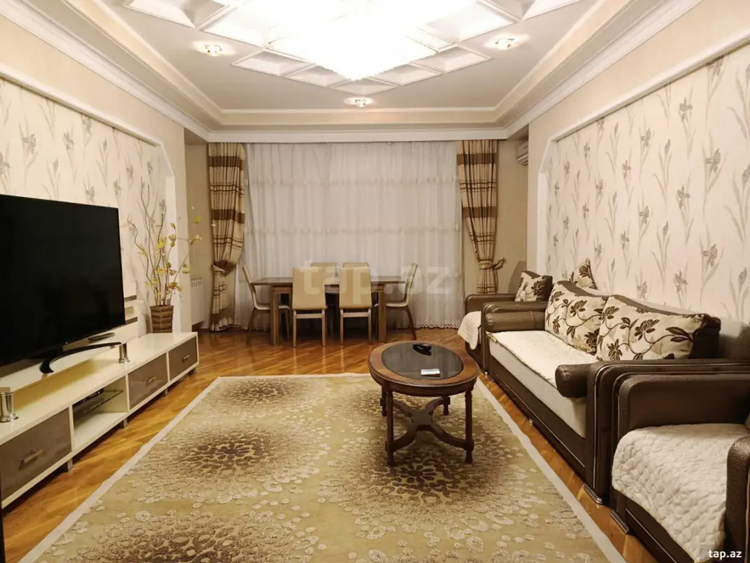 Satılır 4 otaqlı yeni tikili 163 m²