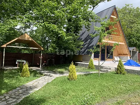 Kirayə verilir 2 otaqlı həyət evi 95 m² — Qəbələ 2 otaq 95.00 m²