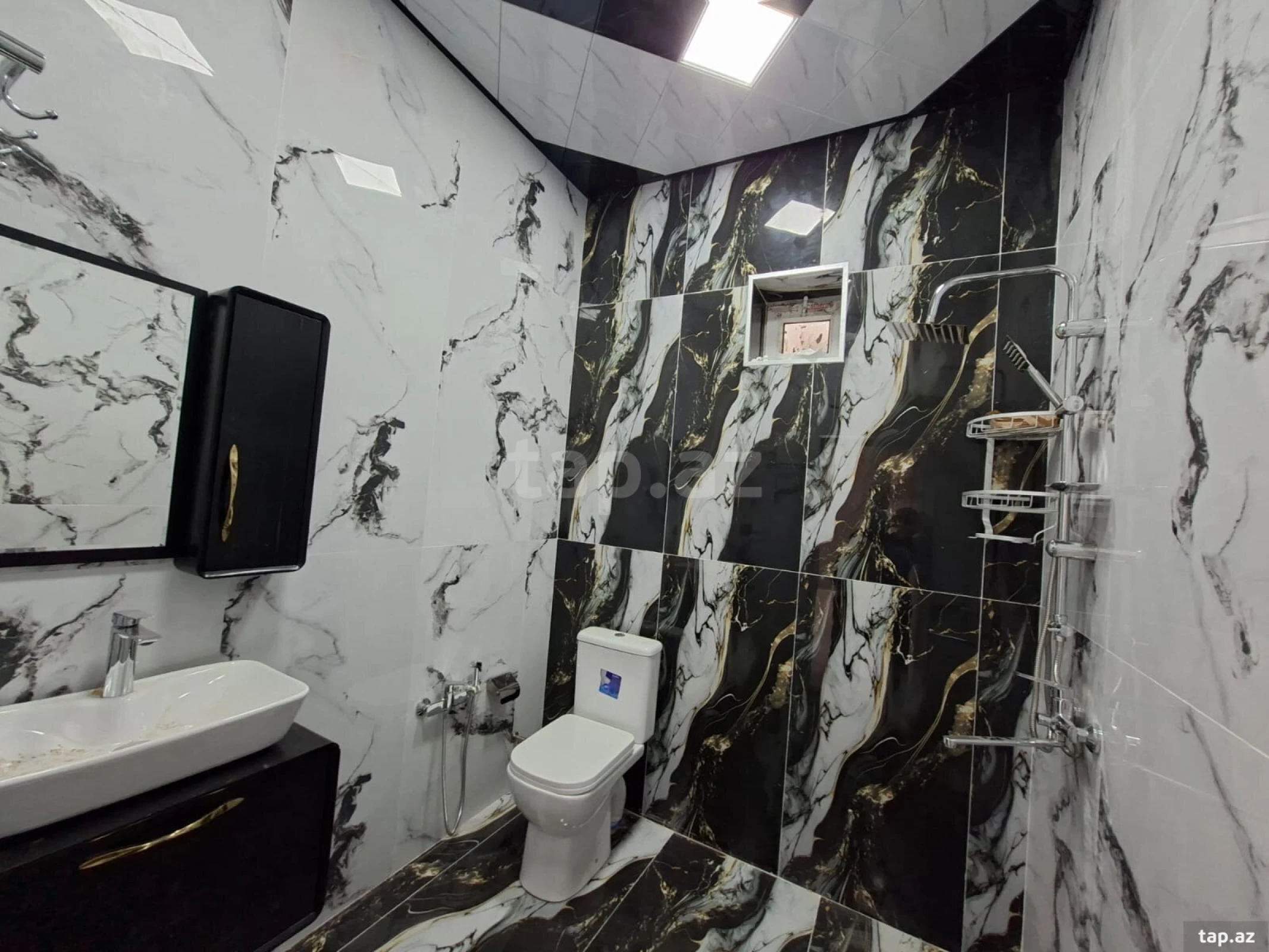 Satılır 4 otaqlı həyət evi