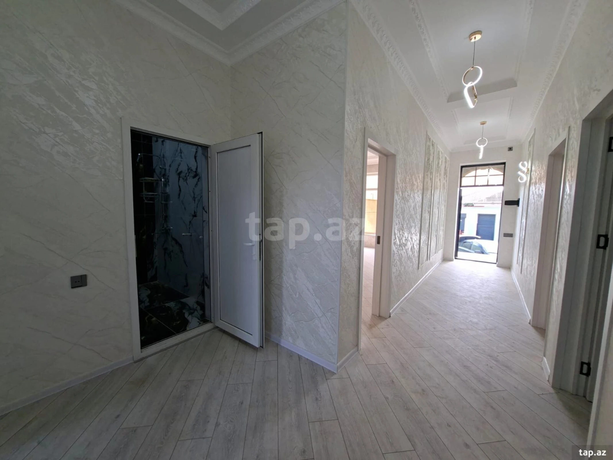 Satılır 4 otaqlı həyət evi