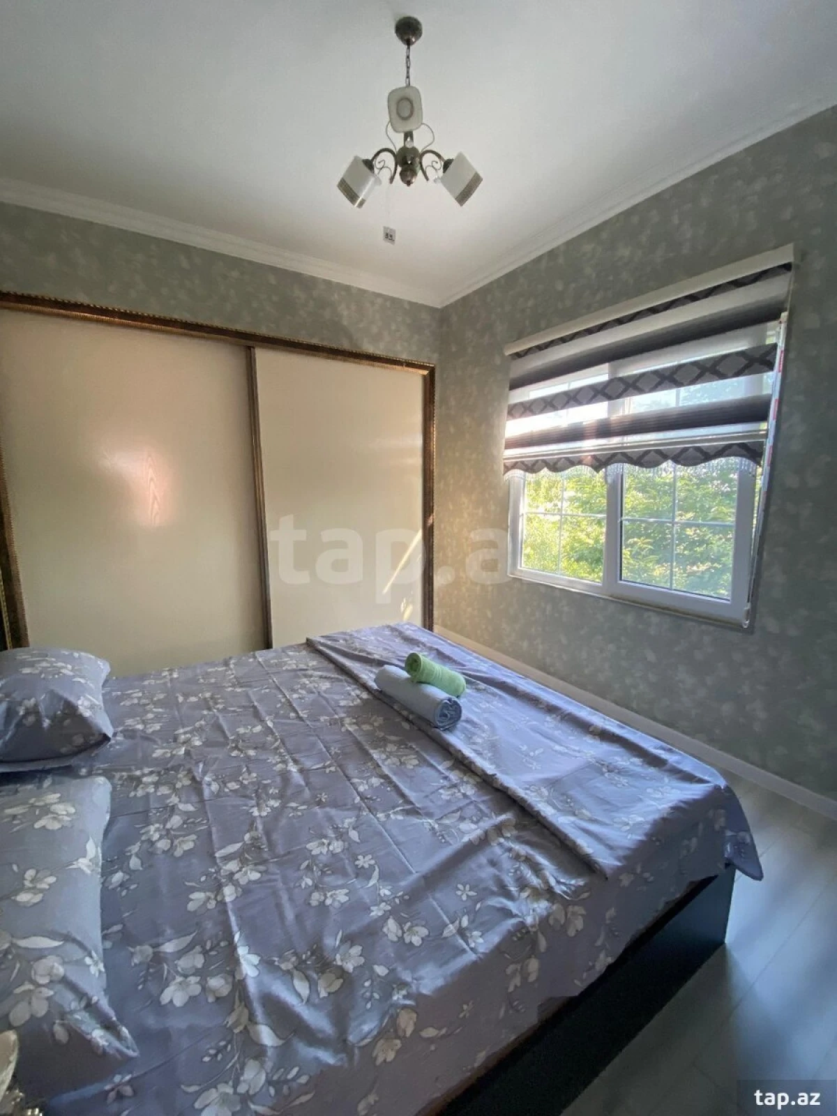 Satılır 5 otaqlı həyət evi 250 m²