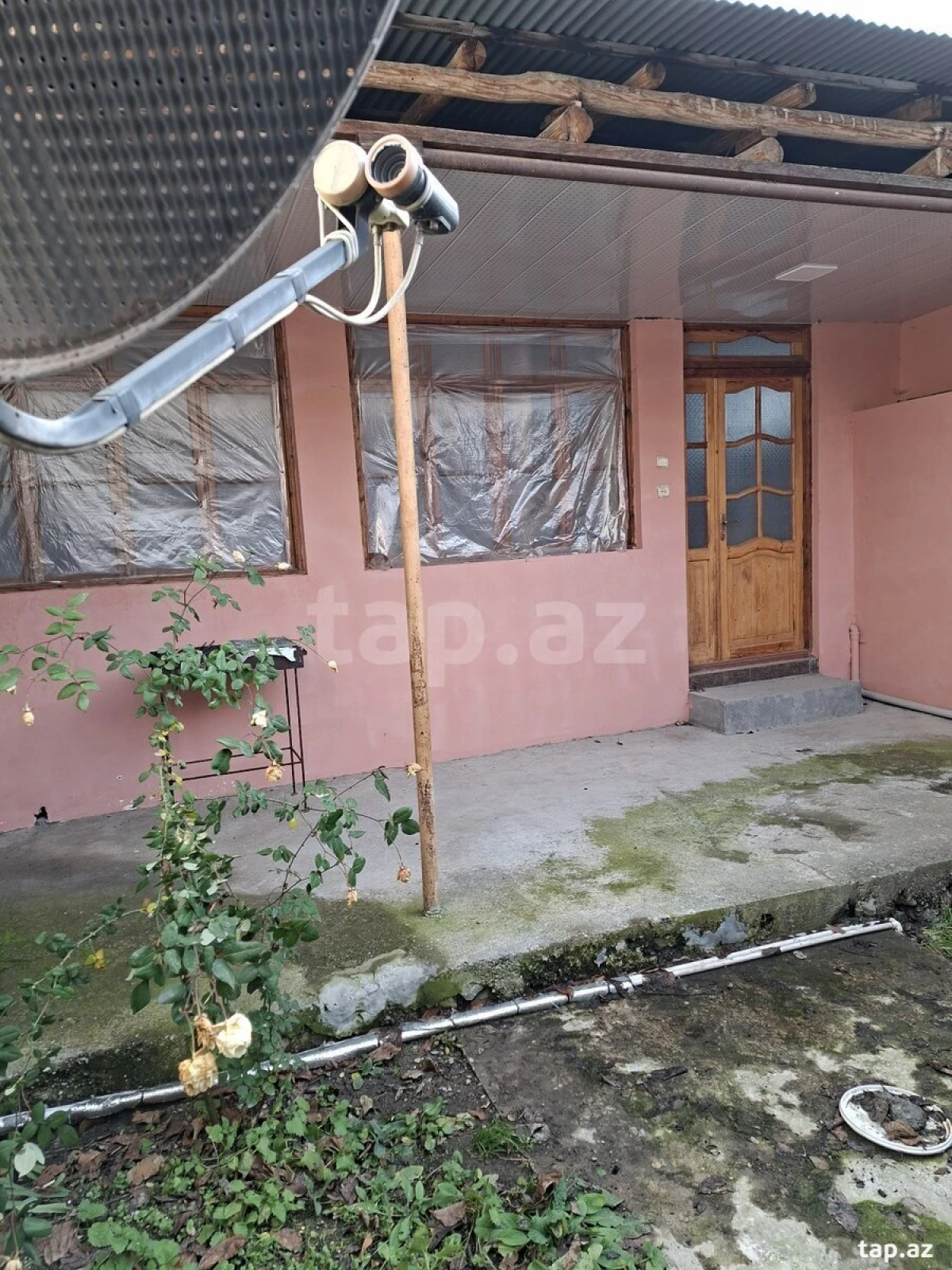 Satılır 3 otaqlı həyət evi