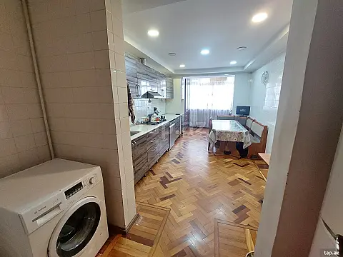Satılır 5 otaqlı mənzil 133 m²