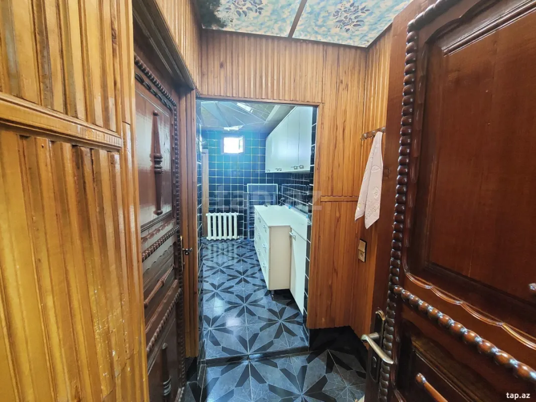 Satılır 5 otaqlı mənzil 133 m²