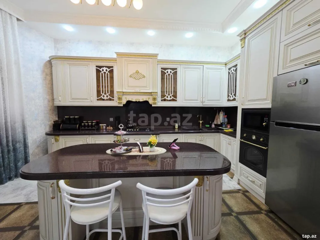 Satılır 4 otaqlı həyət evi