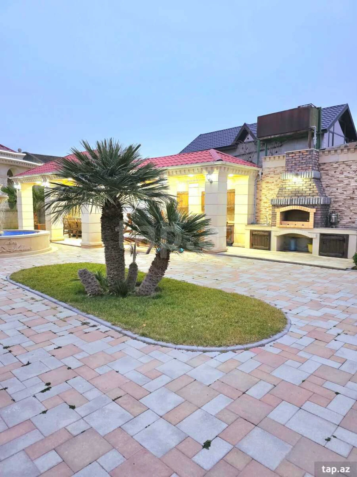 Satılır 4 otaqlı həyət evi