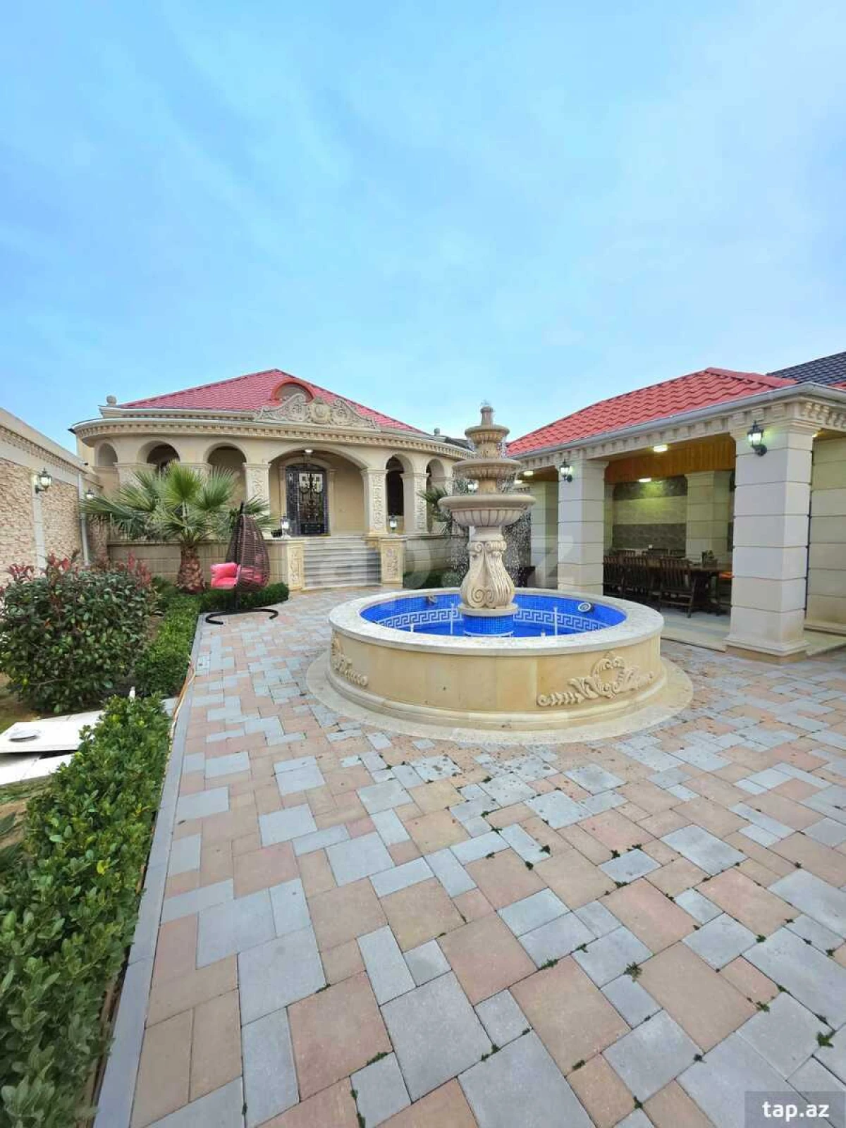 Satılır 4 otaqlı həyət evi