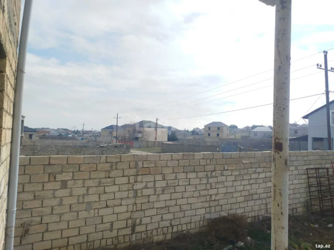 Satılır 5 otaqlı həyət evi