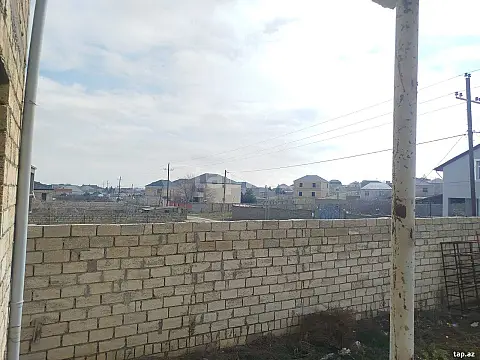 Satılır 5 otaqlı həyət evi