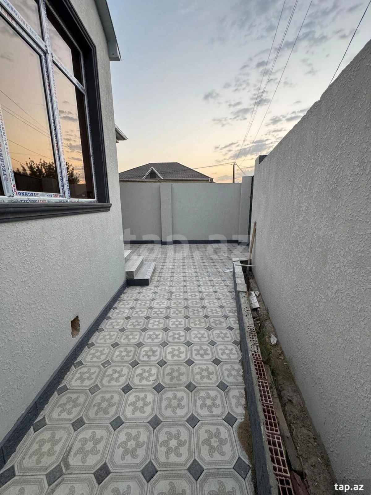 Satılır 3 otaqlı həyət evi