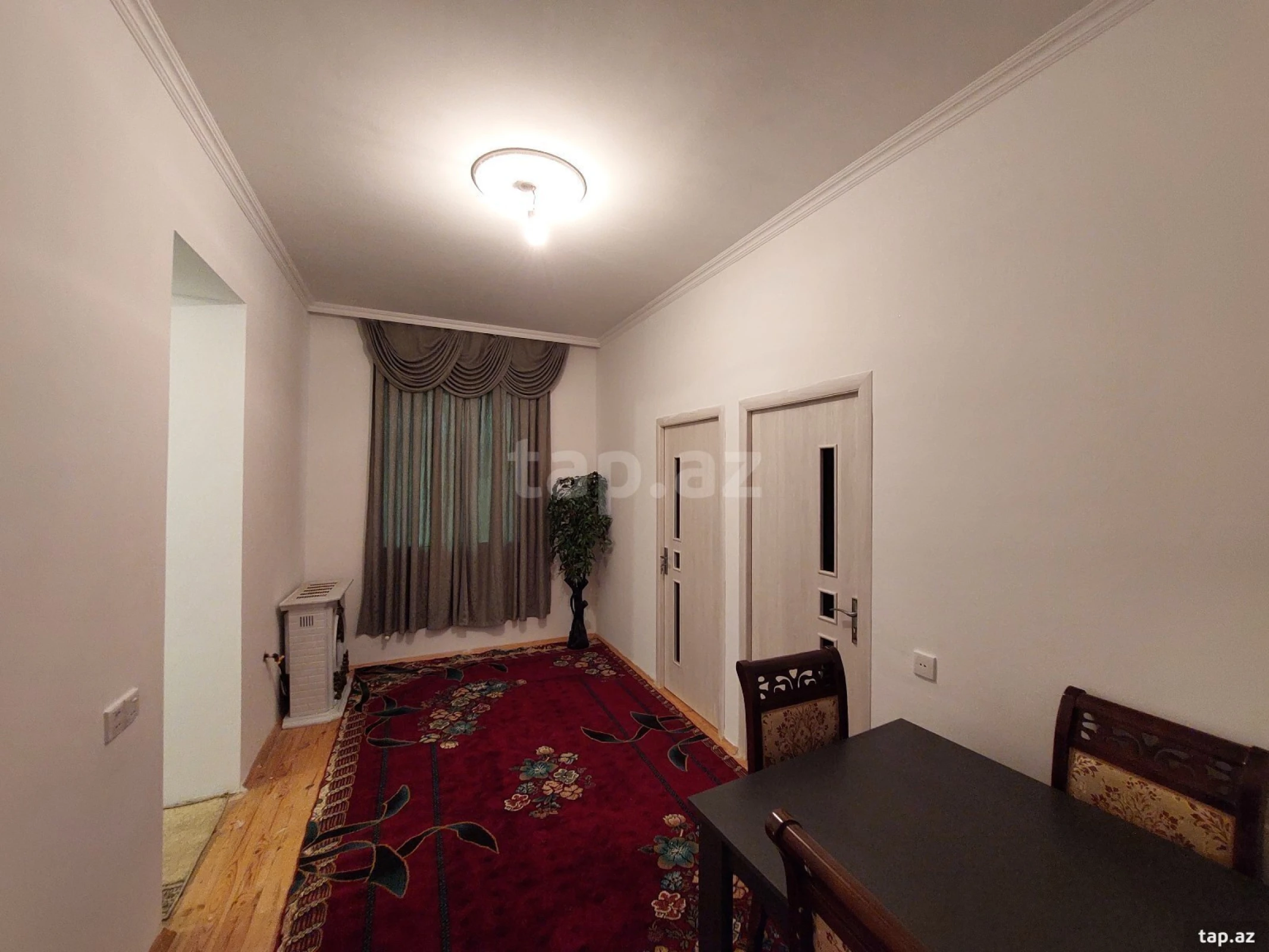 Kirayə verilir 3 otaqlı həyət evi