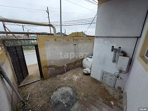 Kirayə verilir 3 otaqlı həyət evi