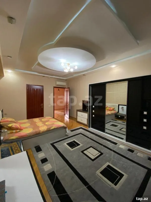 Kirayə verilir 4 otaqlı yeni tikili 210 m²