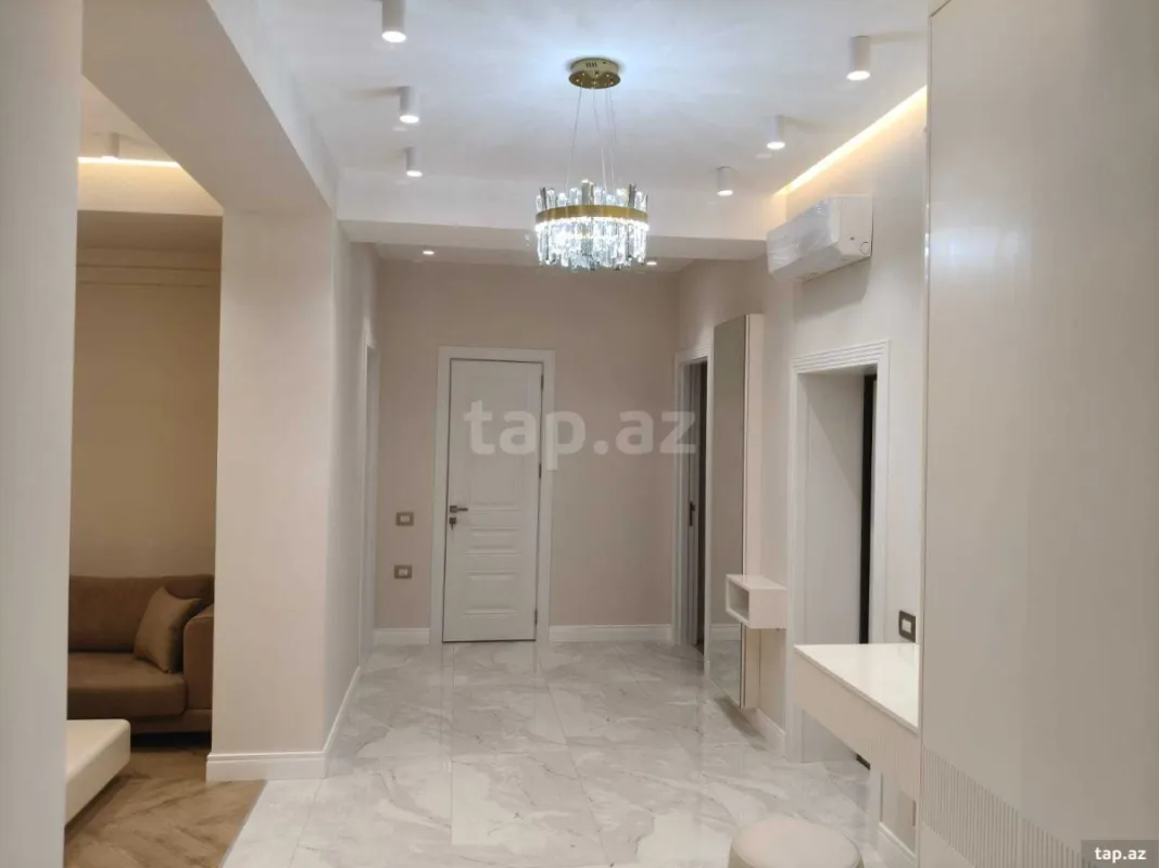 Kirayə verilir 3 otaqlı yeni tikili 115 m²