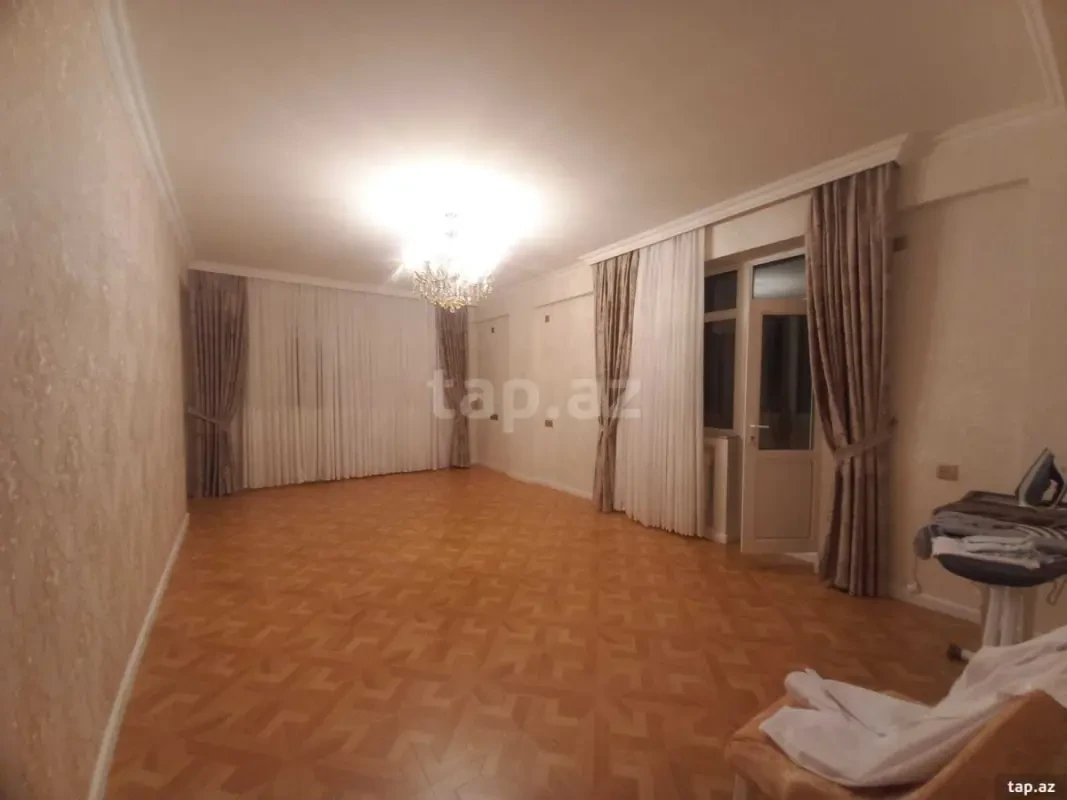 Satılır 2 otaqlı yeni tikili 128 m²